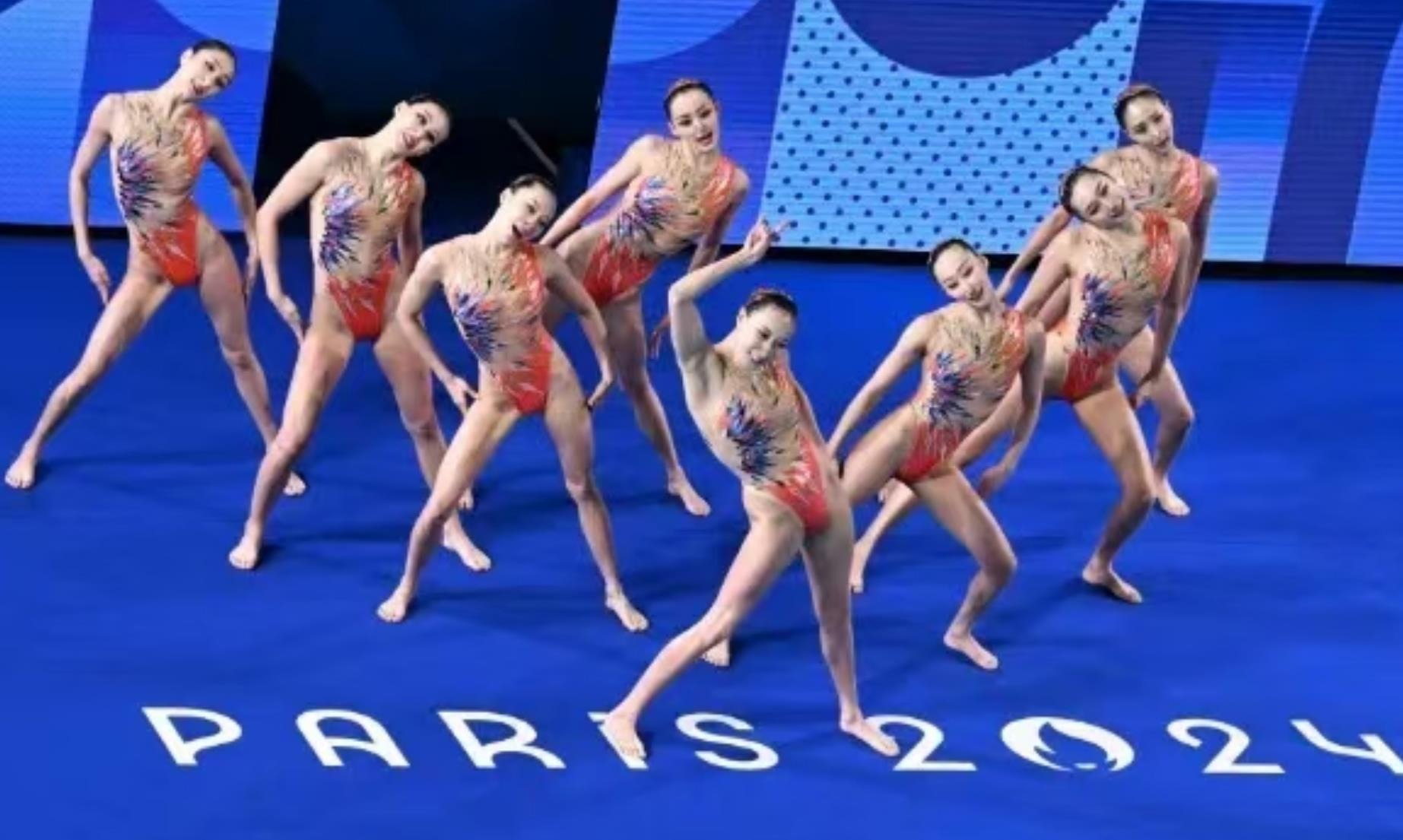 ＂12个大奖各有归属 国际足联2025年年度最佳奖项全揭晓